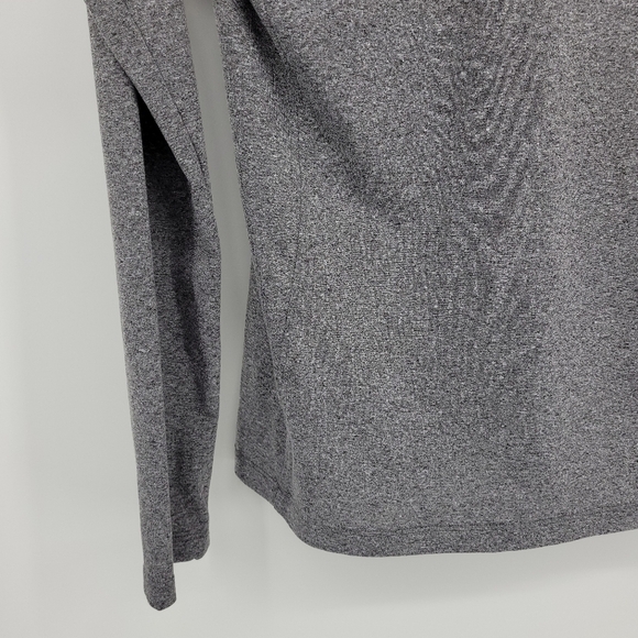 Under Armour Womens Activewear Heat Gear 1/2 Zip-Up Sweater Size M - Picture 10 of 10